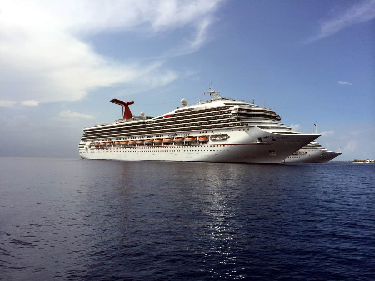 cruise ship days grand cayman
