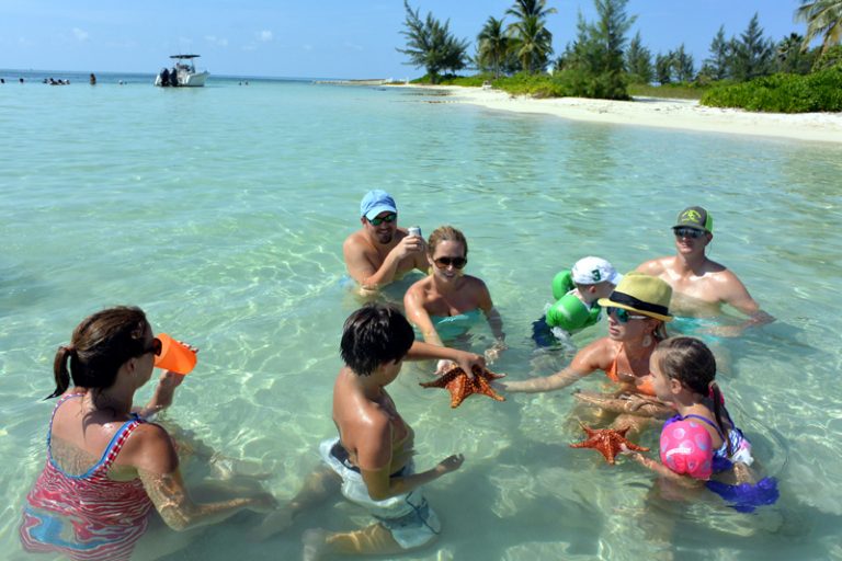 grand cayman catamaran snorkeling tours